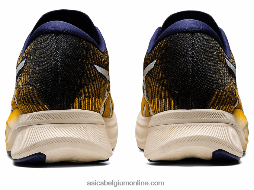 magische snelheid 2 V6HXR2829 amber/wit Asics
