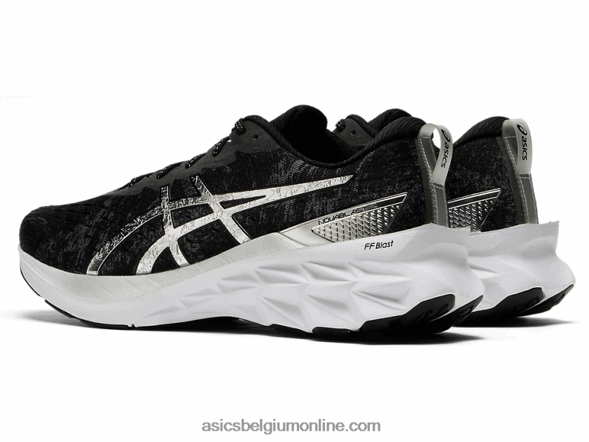 novablast 2 platina V6HXR21245 drager grijs/zuiver zilver Asics