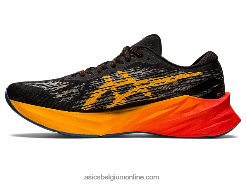 novablast 3 V6HXR2939 zwart/oranje Asics