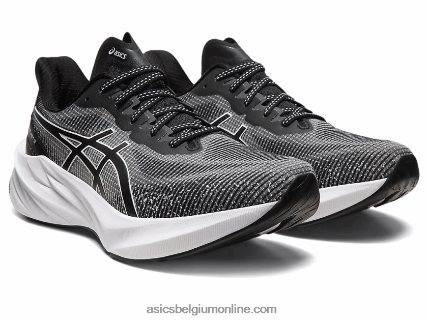 novablast 3 le V6HXR2204 zwart wit Asics