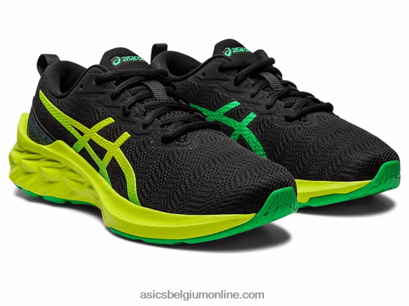 novablast 2 lagere school V6HXR24309 zwarte/limoenschil Asics