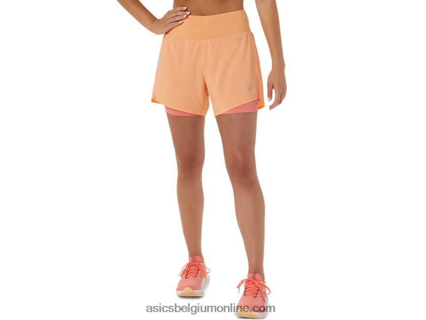 vrouwenweg 2-n-1 5.5in het kort V6HXR22564 zomerduin/papaja Asics