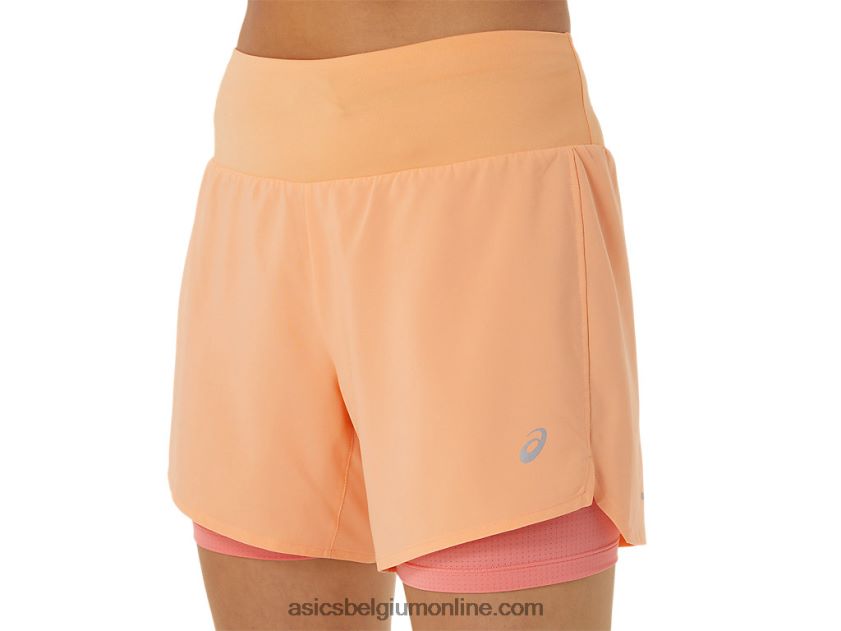 vrouwenweg 2-n-1 5.5in het kort V6HXR22564 zomerduin/papaja Asics