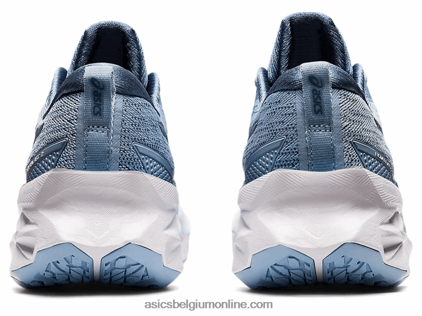 novablast 2 V6HXR23908 mist/zachte lucht Asics