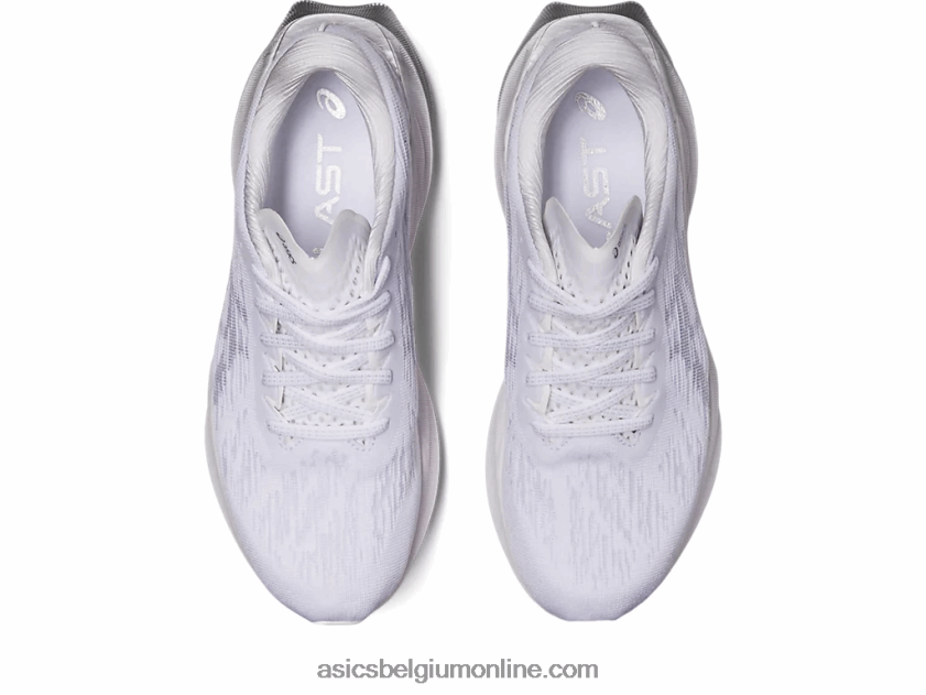 novablast 3 V6HXR22405 wit/piemonte grijs Asics