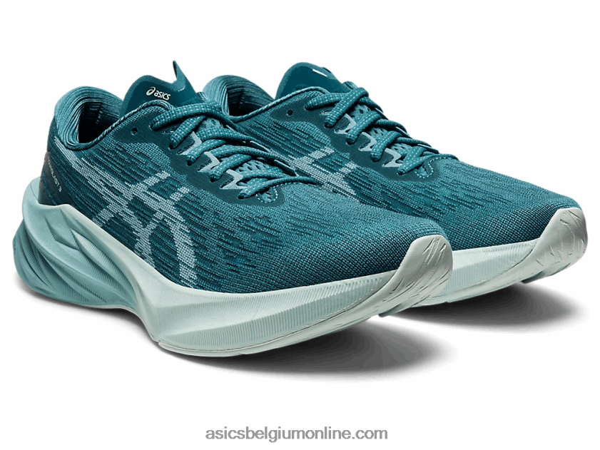 novablast 3 V6HXR22884 mistig grenen/rookblauw Asics