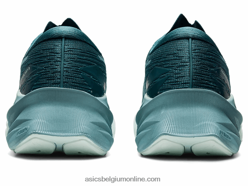 novablast 3 V6HXR22884 mistig grenen/rookblauw Asics