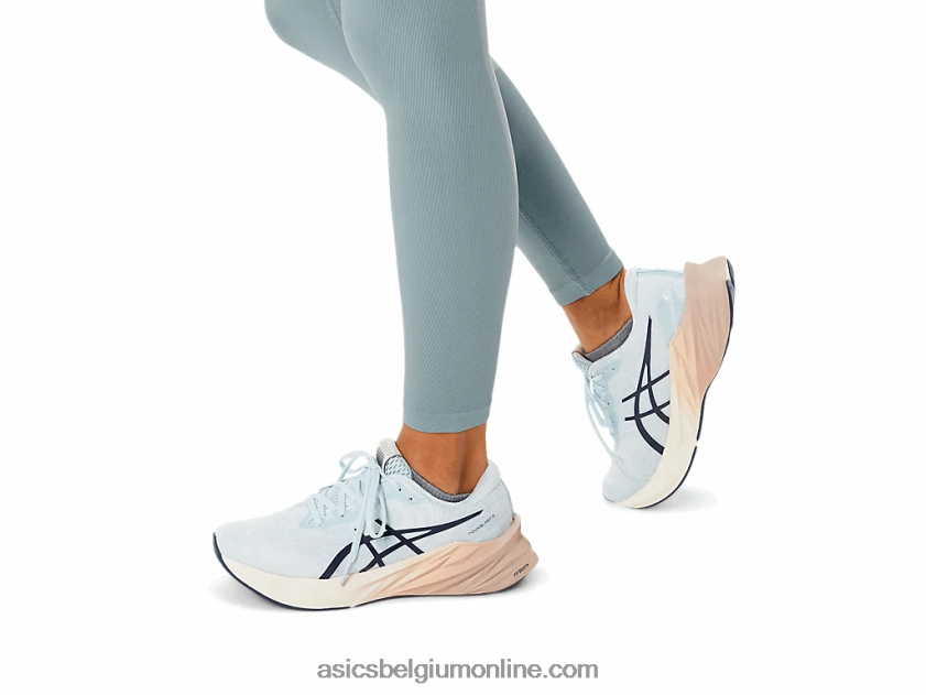 novablast 3 nagino V6HXR22140 hemel/creme Asics
