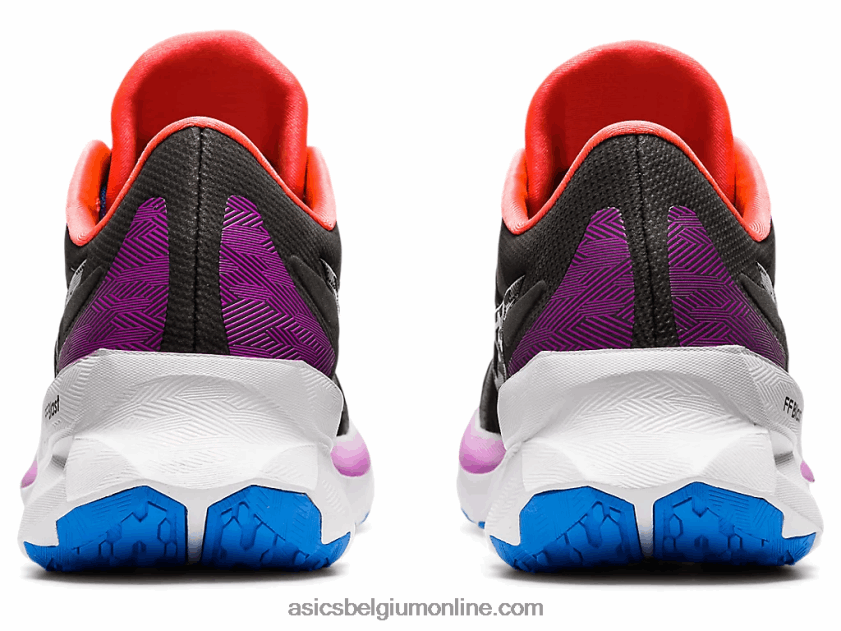novablast V6HXR24172 zwart Asics