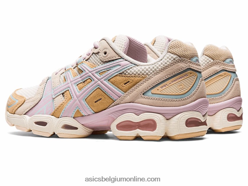 gelnimbus 9 V6HXR22699 creme/nauwelijks roze Asics